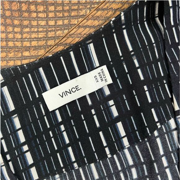 VINCE Interlace 100% Silk V-Neck Poncho Dress oversized women’s xxs - Picture 7 of 8